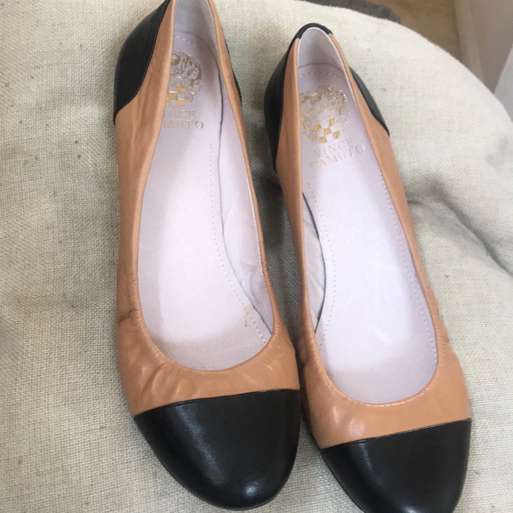 Flat shoes
